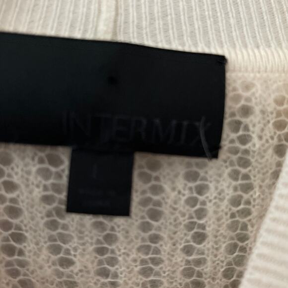 Intermix‎ Cottage Alpaca Blend Delicate Ruffled Sweater in Cream Size Large - Picture 8 of 10